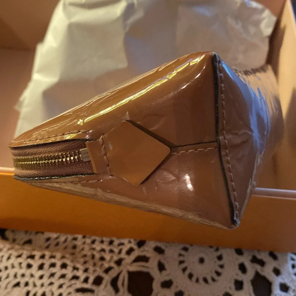 Louis Vuitton VERNIER Pochette COA & Box No Callouts Compare at $700+